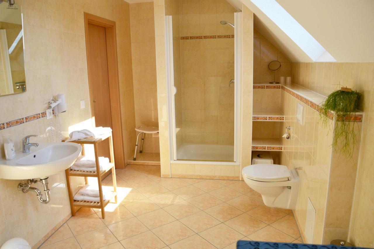 Am Waldrand Spreewald Hotel บวร์ก ภายนอก รูปภาพ